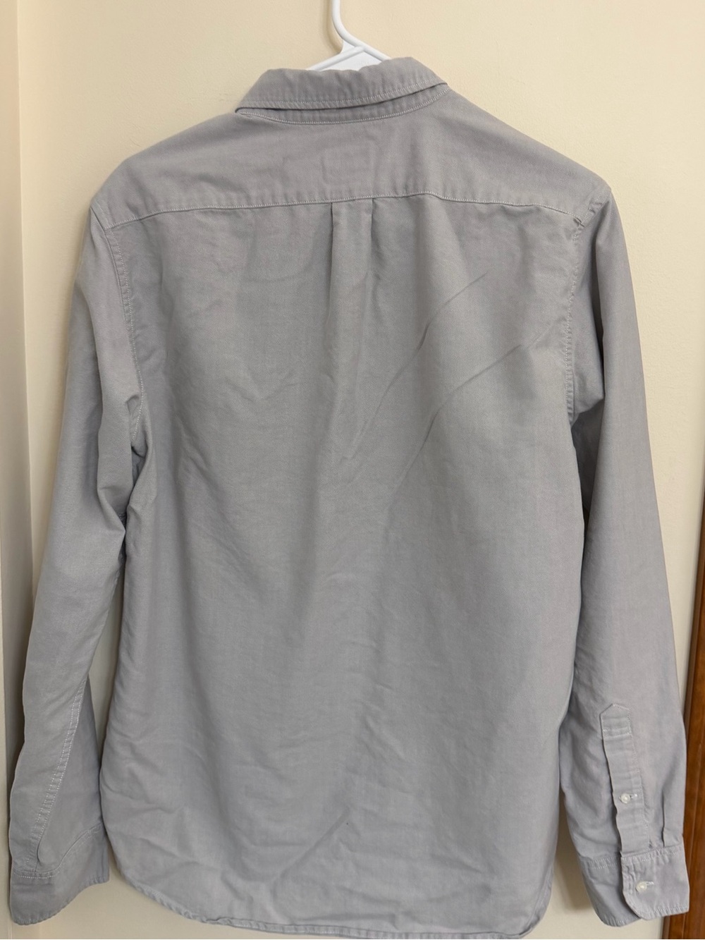 J. Crew Men's Light Gray Button-Down Oxford Shirt - Picture 3 of 3